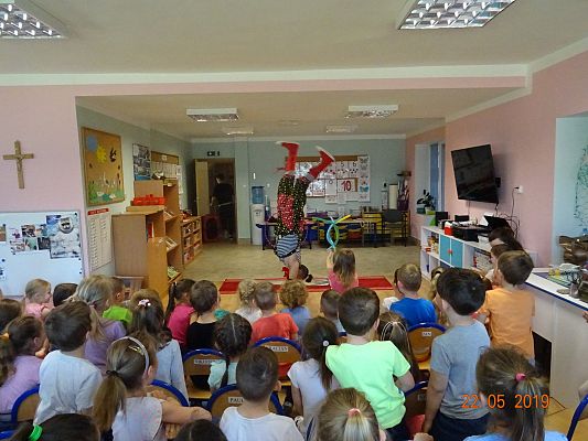 Grafika #6: Cyrk HECA w przedszkolu cz. IV
