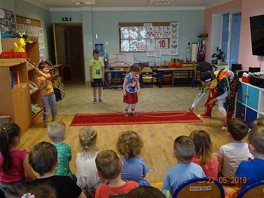 Grafika #3: Cyrk HECA w przedszkolu cz. II