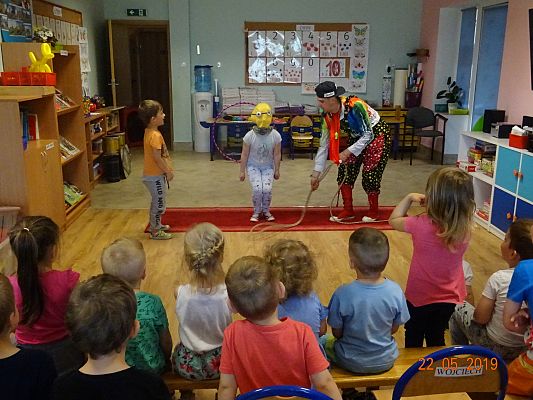 Grafika #8: Cyrk HECA w przedszkolu cz. II