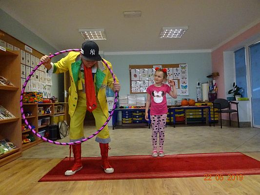 Grafika #1: Cyrk HECA w przedszkolu cz.I