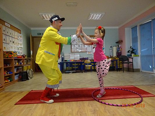 Grafika #2: Cyrk HECA w przedszkolu cz.I