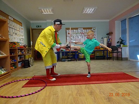 Grafika #3: Cyrk HECA w przedszkolu cz.I