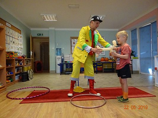 Grafika #6: Cyrk HECA w przedszkolu cz.I