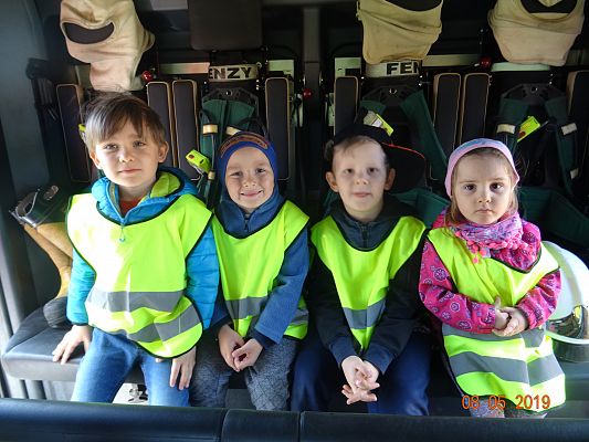 Grafika #1: Spotkanie ze strażakami cz. X