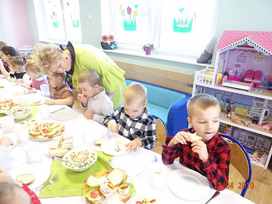 Grafika #8: Śniadanie Wielkanocne cz. II