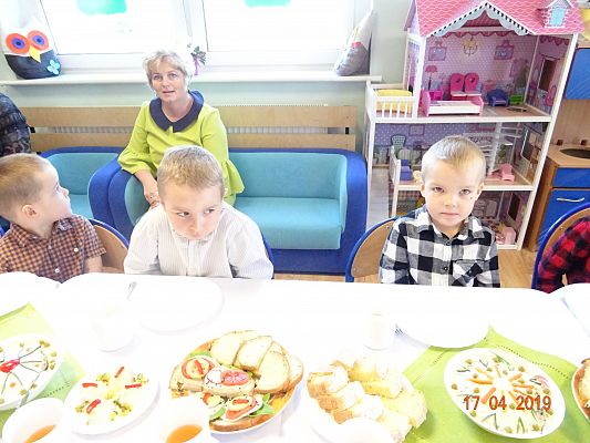 Grafika #2: Śniadanie Wielkanocne cz. I