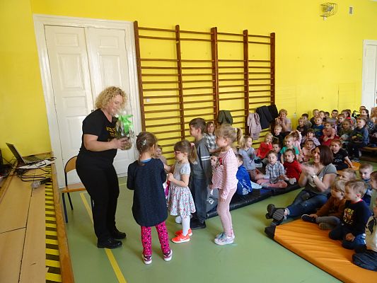 Grafika #8: Czarodziej Śmiech- przedstawienie teatralne cz. II