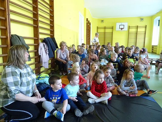 Grafika #0: Czarodziej Śmiech- przedstawienie teatralne cz. I