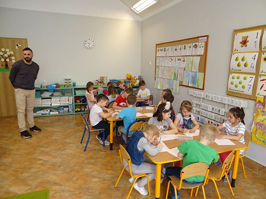 Grafika #0: Cukierki -zajęcia profilaktyczne w grupie III-Sowy cz. II