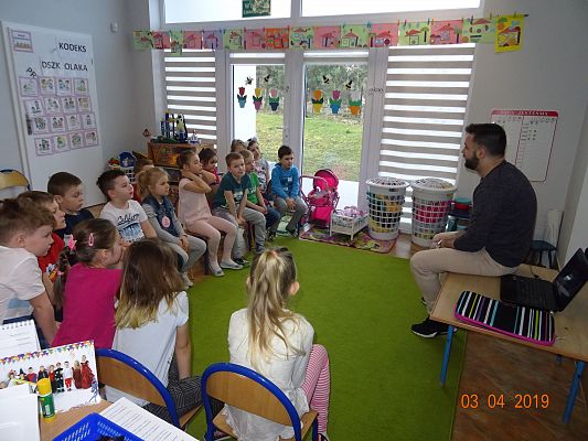 Grafika #1: Cukierki -zajęcia profilaktyczne w grupie III-Sowy cz. I