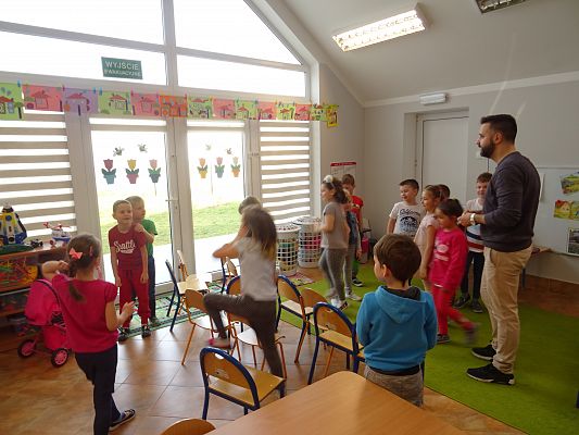 Grafika #3: Cukierki -zajęcia profilaktyczne w grupie III-Sowy cz. I