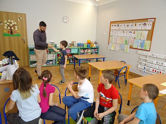 Grafika #5: Cukierki -zajęcia profilaktyczne w grupie III-Sowy cz. I