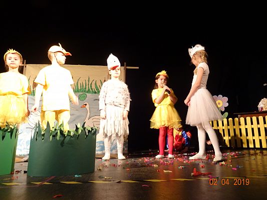 Grafika #4: Przegląd Teatrzyków Dziecięcych- Brzydkie kaczątko cz. I