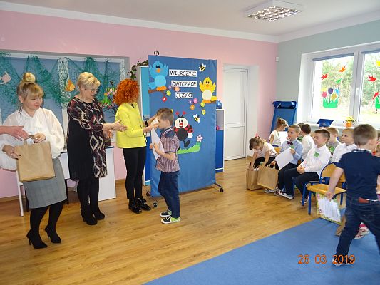 Grafika #8: Przedszkolny konkurs logopedyczny pt. Wierszyki ćwiczące języki cz. IV