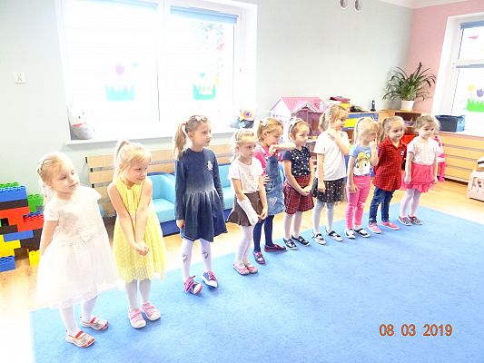 Grafika #0: Przedszkolaki świętowały Dzień Kobiet cz. IV