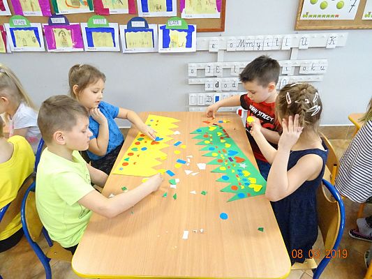 Grafika #2: Przedszkolaki świętowały Dzień Kobiet cz. III