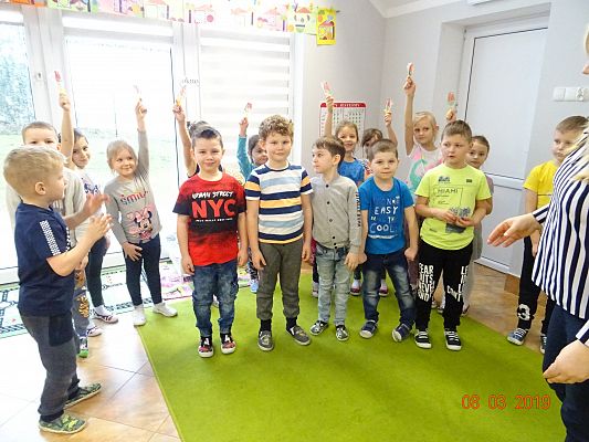 Grafika #0: Przedszkolaki świętowały Dzień Kobiet cz. I