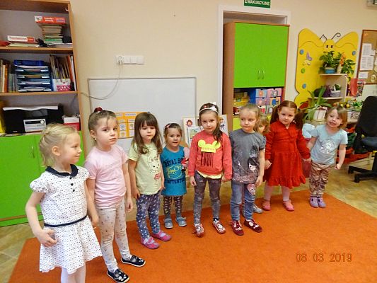 Grafika #4: Przedszkolaki świętowały Dzień Kobiet cz. I