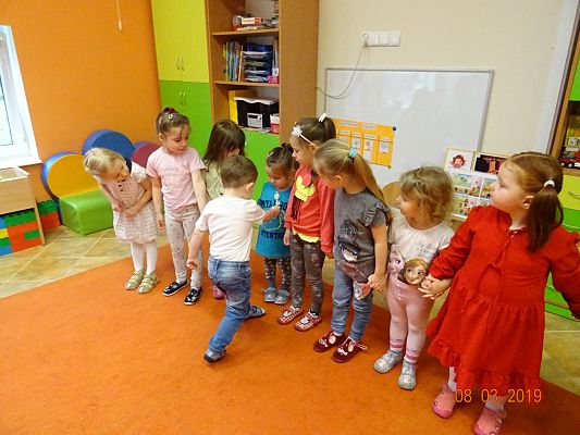 Grafika #8: Przedszkolaki świętowały Dzień Kobiet cz. I