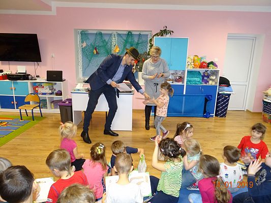 Grafika #3: Rozstrzygnięcie konkursu plastycznego  Domy leśnych zwierząt cz. II