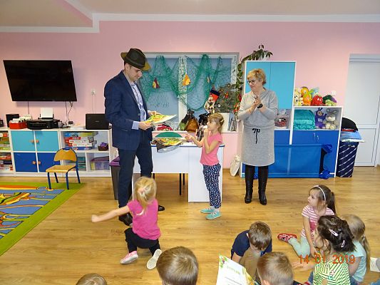 Grafika #4: Rozstrzygnięcie konkursu plastycznego  Domy leśnych zwierząt cz. II