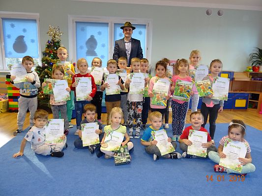 Grafika #6: Rozstrzygnięcie konkursu plastycznego  Domy leśnych zwierząt cz. II