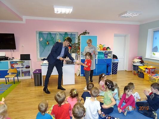 Grafika #7: Rozstrzygnięcie konkursu plastycznego  Domy leśnych zwierząt cz. I