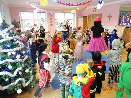 Grafika #1: Bal Karnawałowy cz. IV