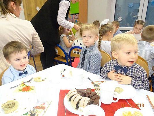 Grafika #2: Wigilia w przedszkolu cz. IV