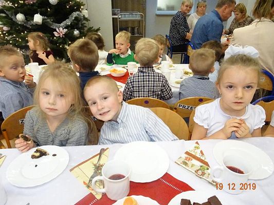 Grafika #2: Wigilia w przedszkolu cz. III