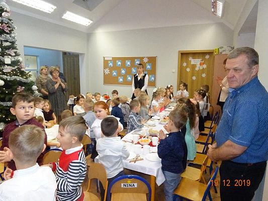 Grafika #4: Wigilia w przedszkolu cz. I