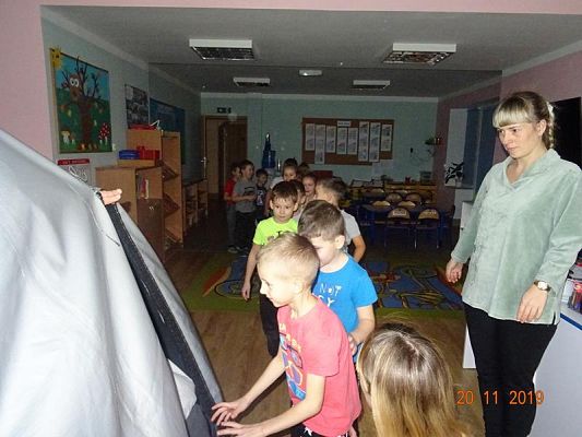 Grafika #1: Mobilne Planetarium Układ Słoneczny cz. II