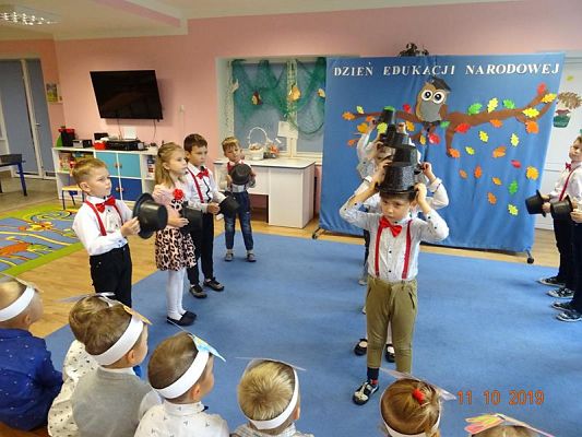 Grafika #7: Dzień Edukacji Narodowej i Pasowanie na Przedszkolaka cz. III