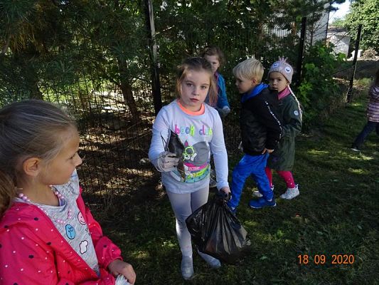 Grafika #9: Sprzątanie Świata gr. II