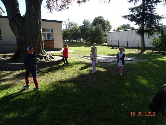 Grafika #14: Sprzątanie Świata gr. II