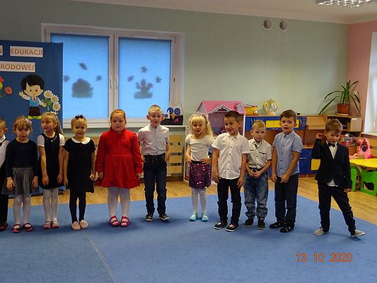 Grafika #1: Dzień Edukacji Narodowej