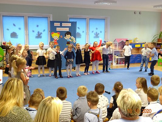 Grafika #4: Dzień Edukacji Narodowej