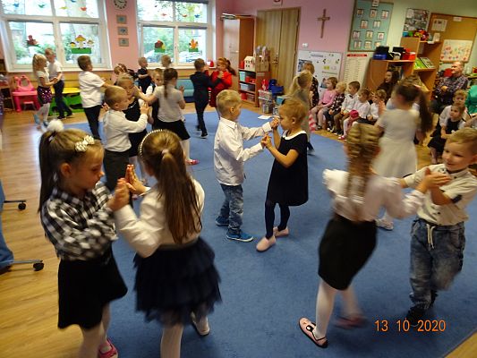 Grafika #27: Dzień Edukacji Narodowej