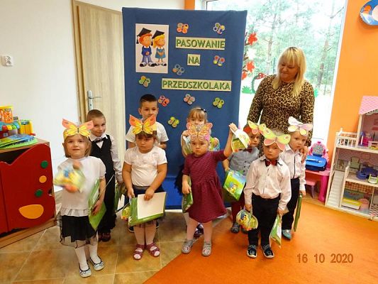 Grafika #35: Pasowanie na Przedszkolaka