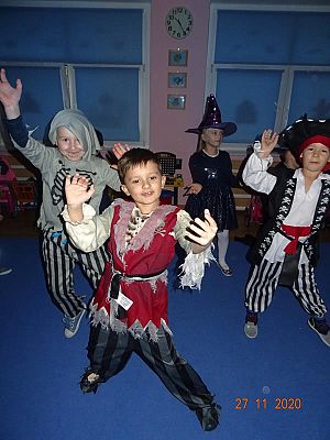 Grafika #16: Andrzejki gr. II Rybki