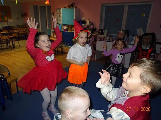 Grafika #18: Andrzejki gr. II Rybki