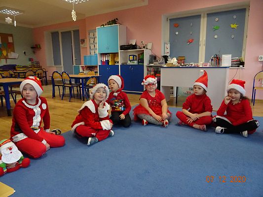 Grafika #16: Mikołajki gr. I Motylki