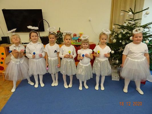 Grafika #0: Święta tuż, tużŚwiąteczny występ przedszkolaków gr. II Rybki