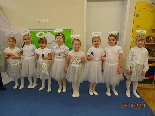 Grafika #3: Święta tuż, tużŚwiąteczny występ przedszkolaków gr. II Rybki