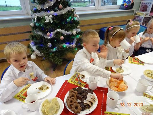 Grafika #22: Spotkanie wigilijne