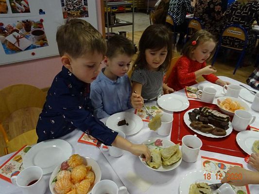 Grafika #29: Spotkanie wigilijne