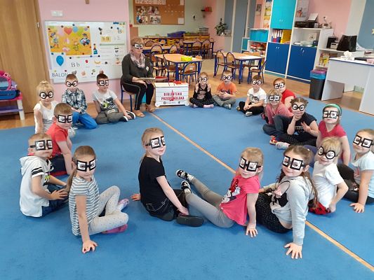 Grafika #42: Świąteczna fotobudka