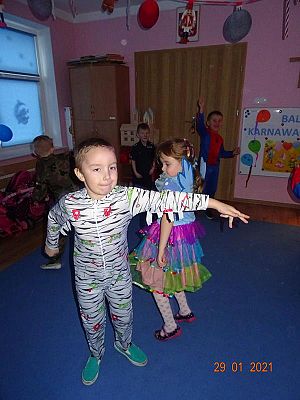 Grafika #40: Bal karnawałowy cz. I