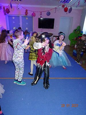 Grafika #35: Bal karnawałowy cz. I