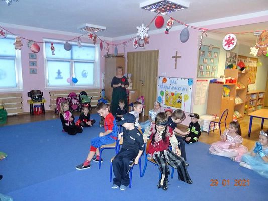 Grafika #28: Bal karnawałowy cz. I